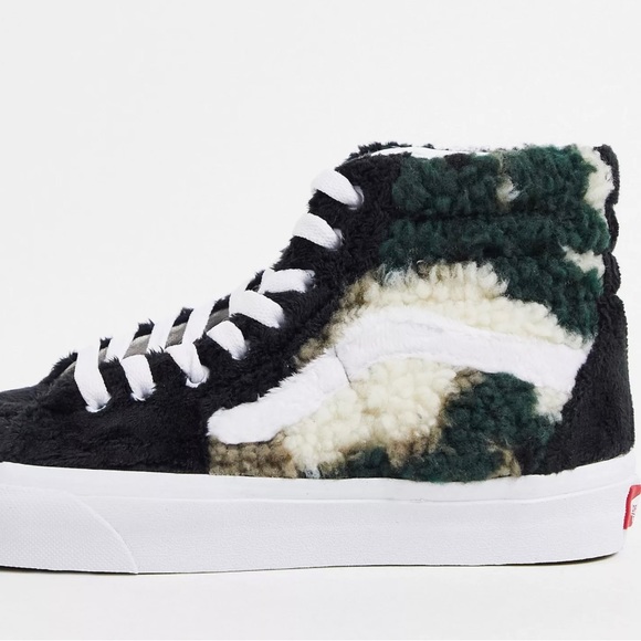 Vans SK8-Hi Sherpa sneakers 7.5 US W - Picture 1 of 3